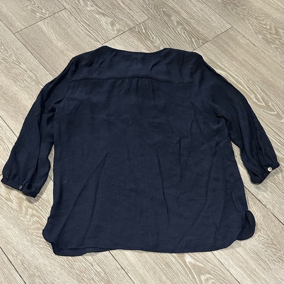 Christoper & Banks Top - Picture 5 of 5